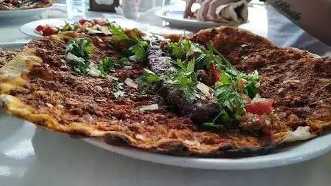 Özkardeşler Pide Ve Kebap