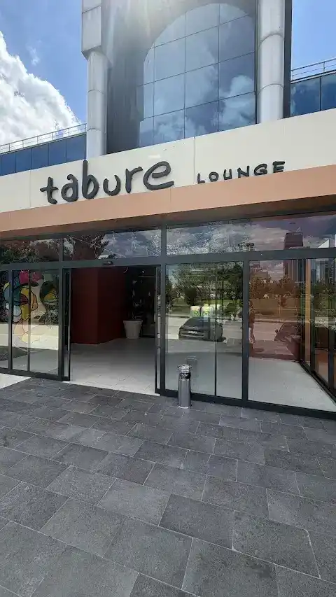 Tabure Lounge