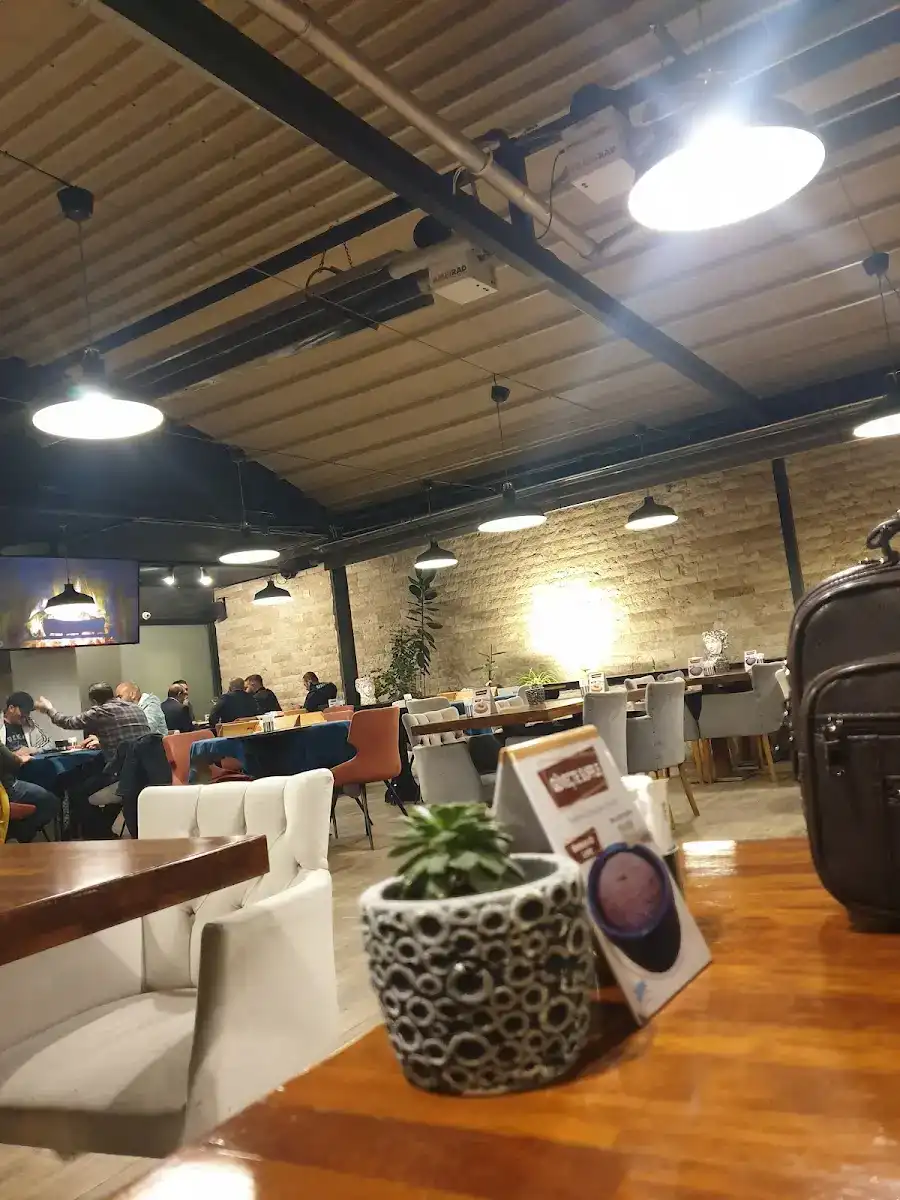 Enfes Cafe Bistro Nargile