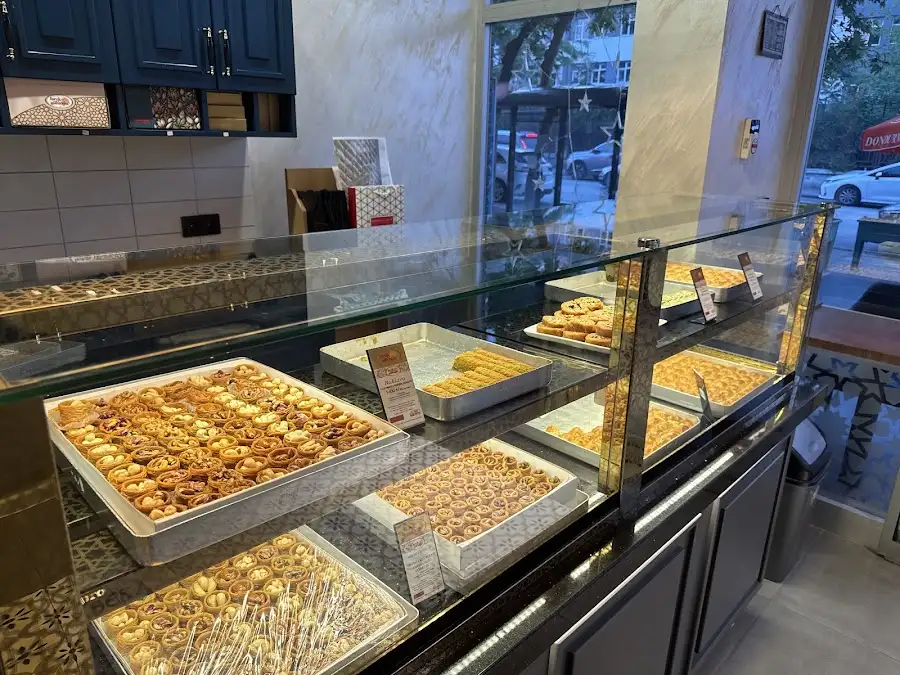 Faruk Güllü Baklava | Ankara - Balgat Şubesi fotoğraf 3