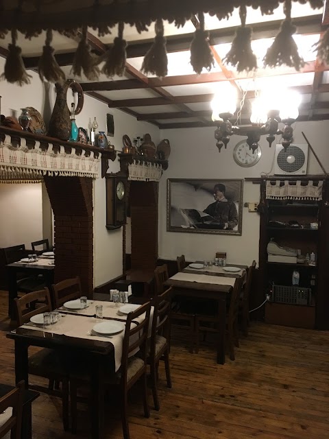 Sokakbaşı Meyhane
