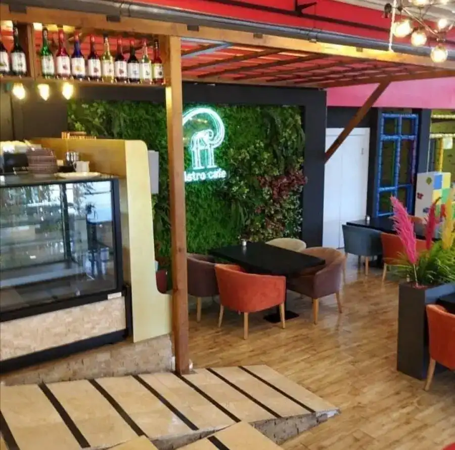 Fi Bistro & Cafe