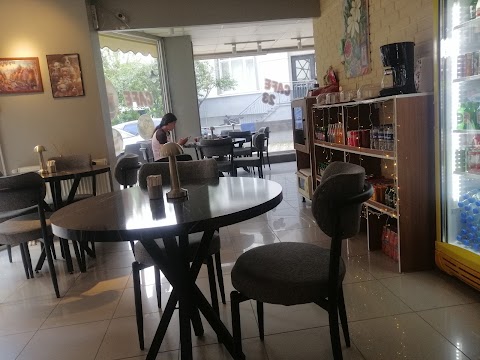 Cafe 23