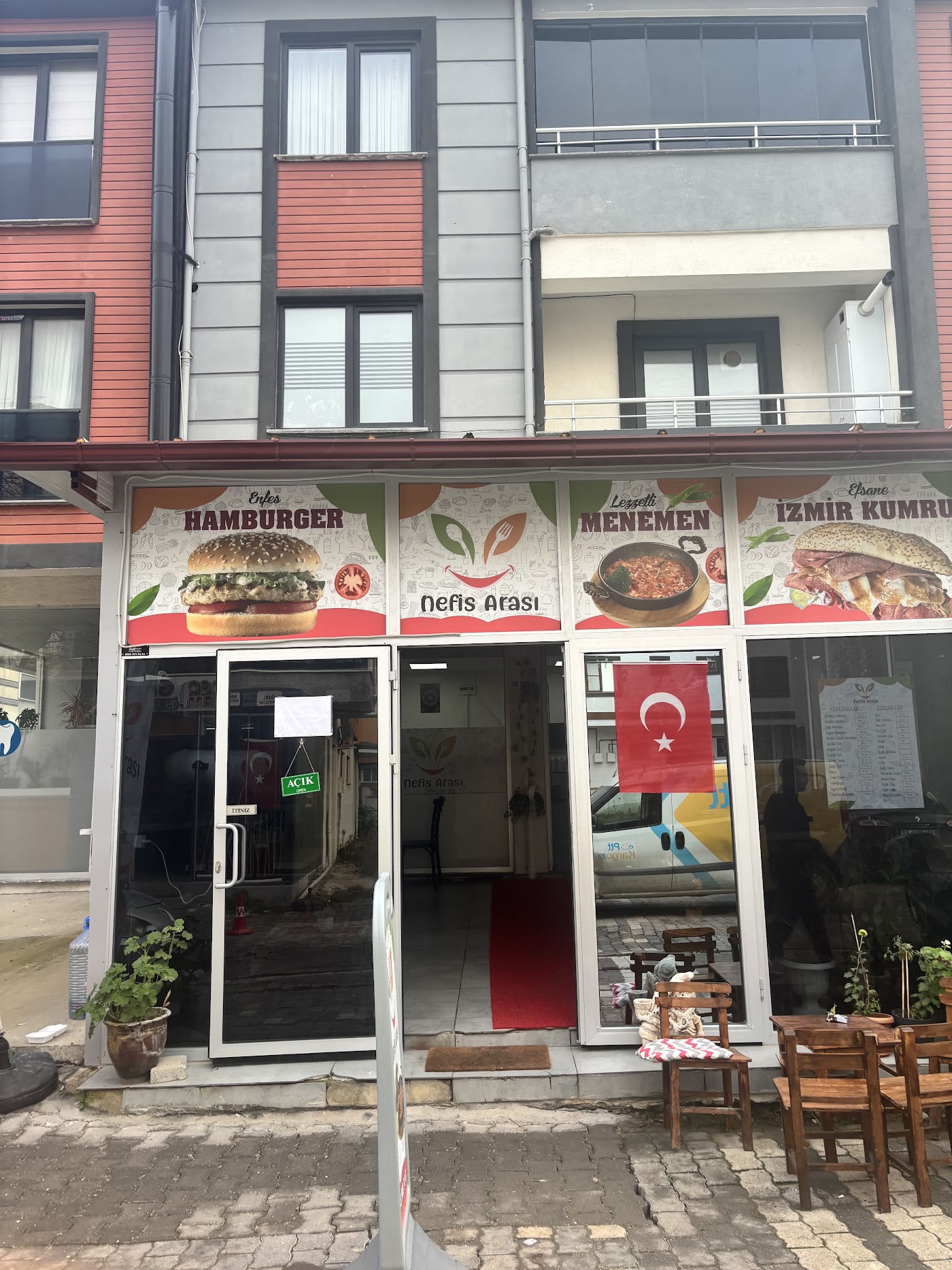 NEFİS ARASI