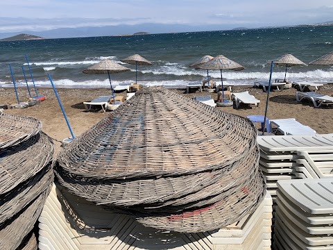Beyaz plaj (White beach)