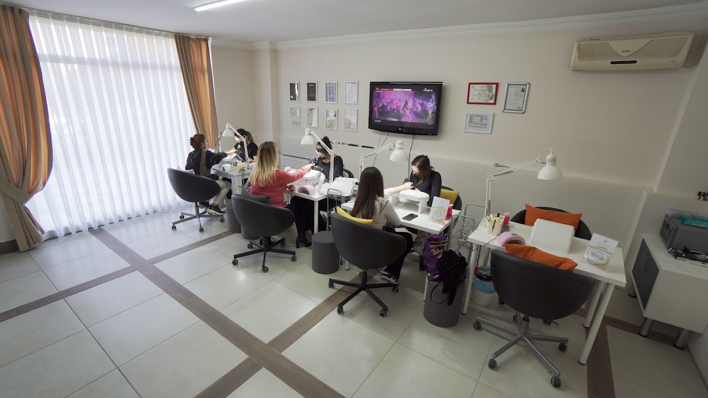 Marina Kaynak Beauty & Nail Studio