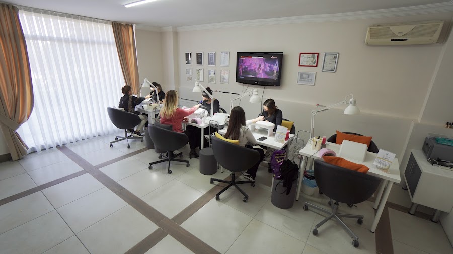 Marina Kaynak Beauty & Nail Studio