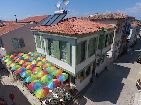 Sun Flora Ayvalık Pansiyon
