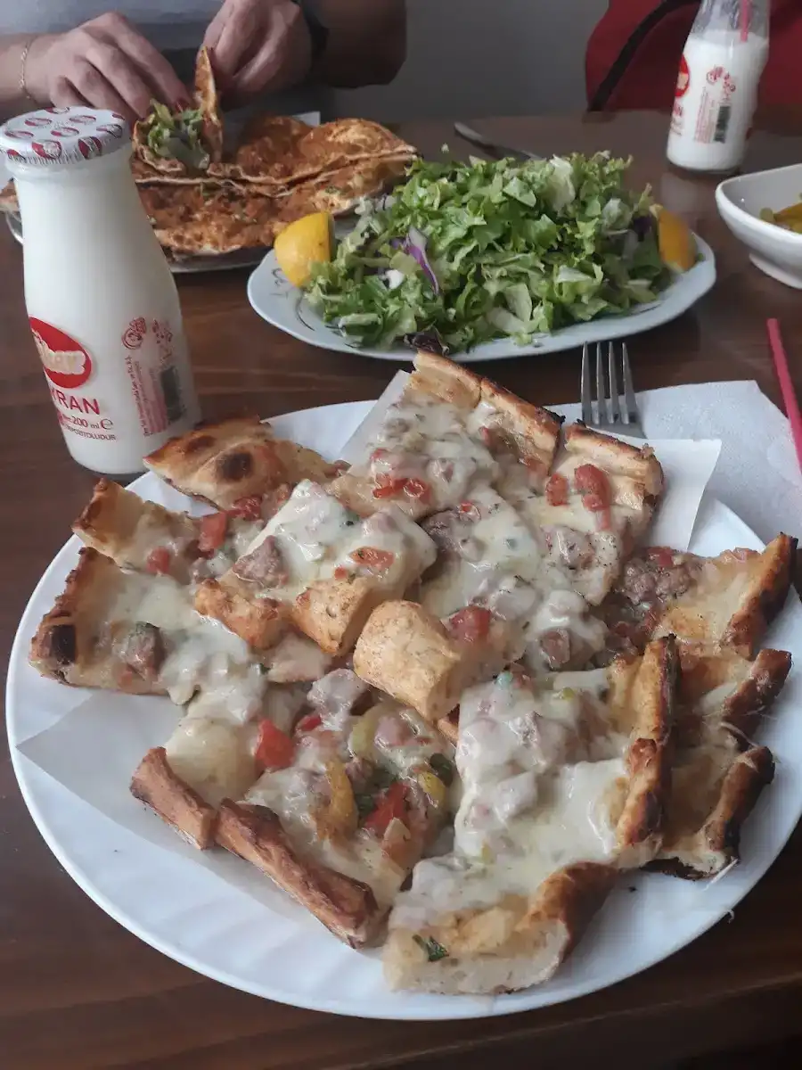 Uludağ Lahmacun Pide Salonu