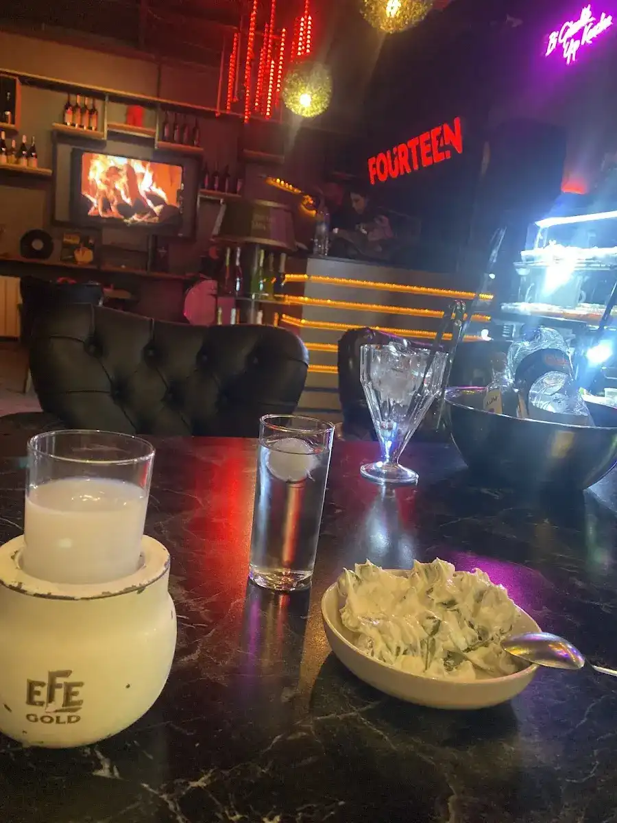 FOURTEEN YENİ NESİL MEYHANE PUB fotoğraf 2