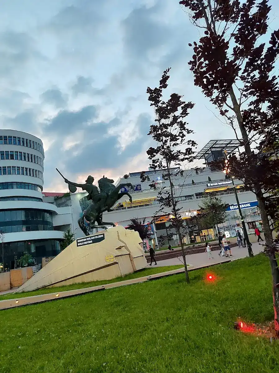 Bolu Belediyesi Necip Fazıl Kültür Merkezi fotoğraf 3