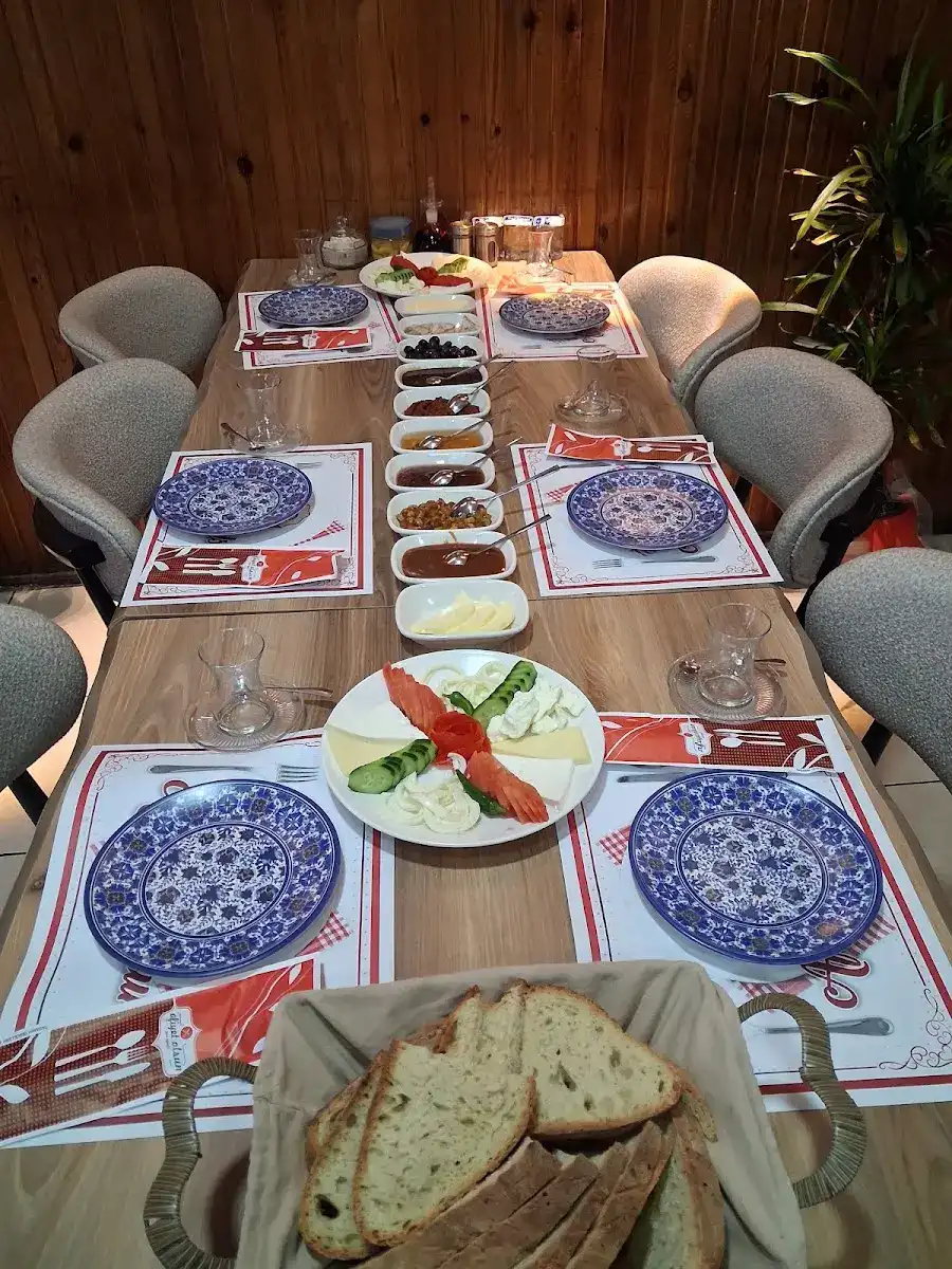 Moderna Gözleme fotoğraf 2