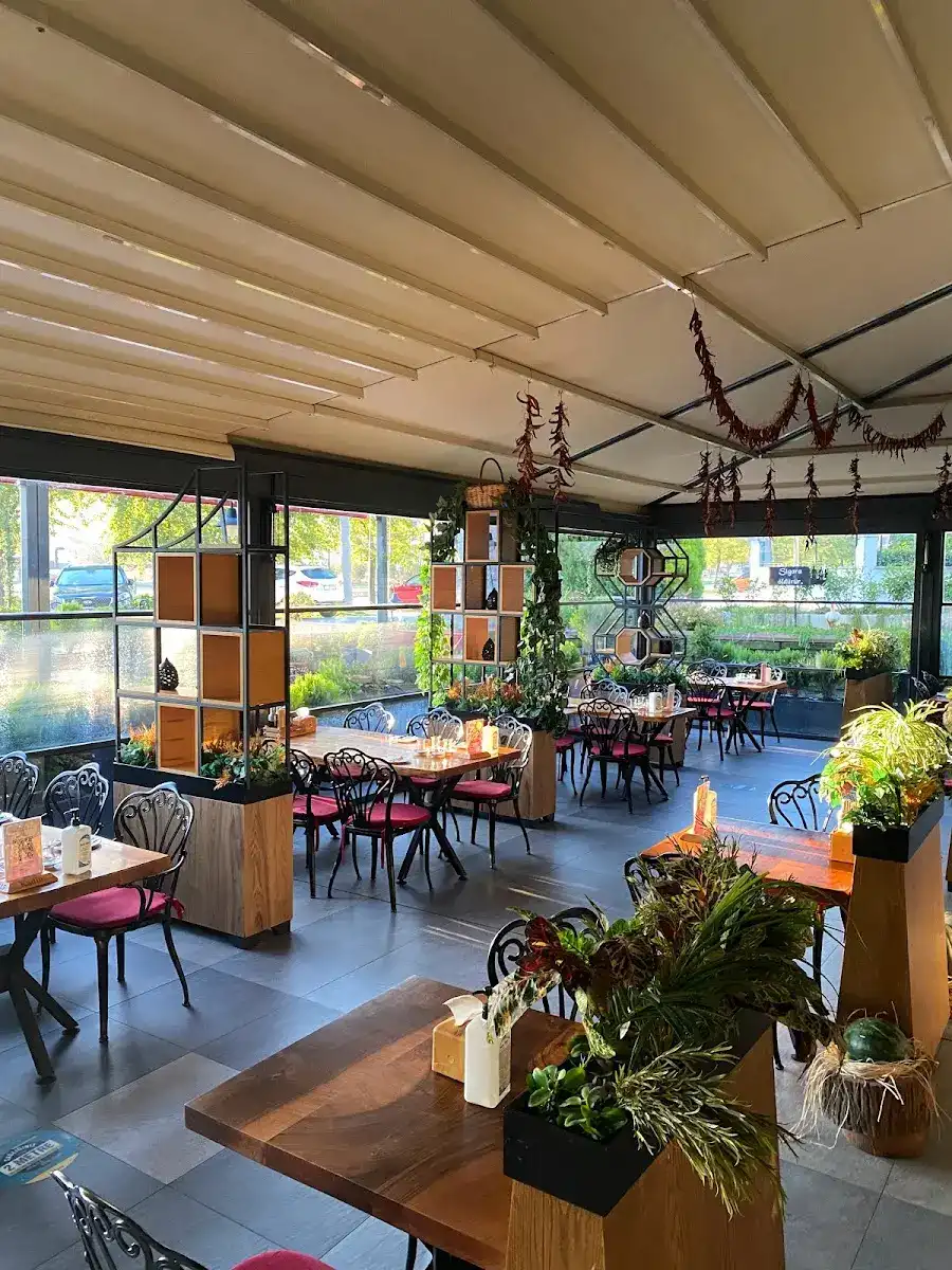 Kadim Restaurant