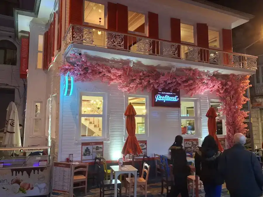 Beylerbeyi Profiterol Büyükada