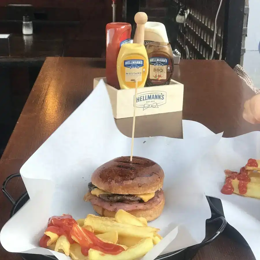 Koala Pub, Kınalıada fotoğraf 3