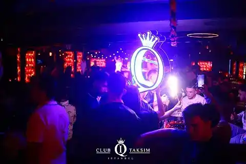 CLUB IQ