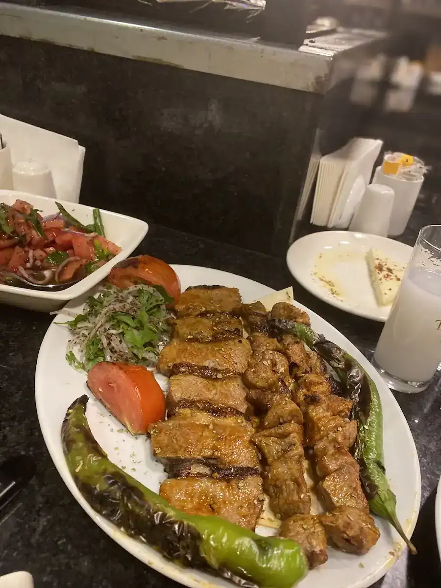 Ataşehir Meyhane Ocakbaşı fotoğraf 3