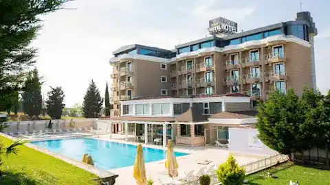 Premier Vista Hotel