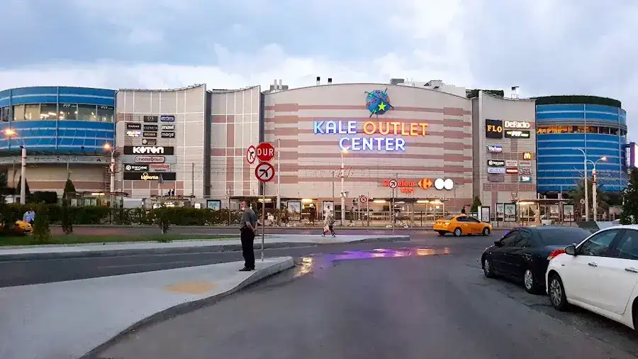 Kale Outlet Center