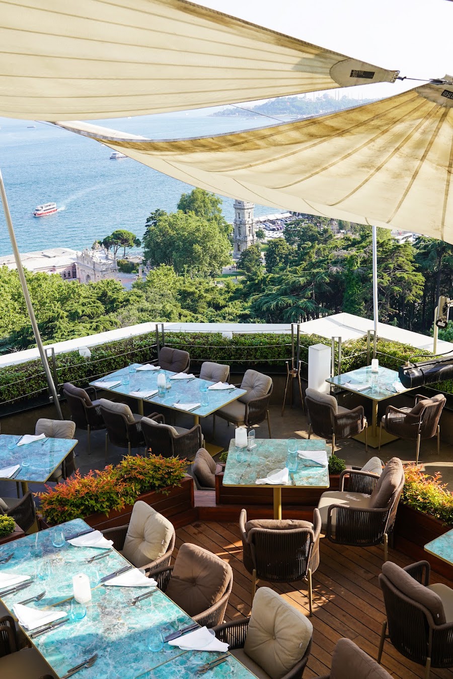 16 Roof Bar & Restaurant - Swissotel The Bosphorus, Istanbul