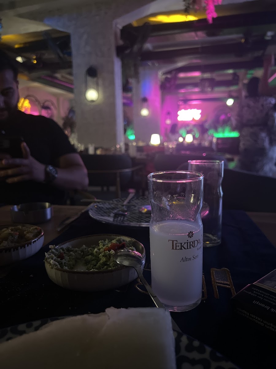 Bir Bardak Kadıköy - Yeni Nesil Meyhane fotoğraf 3