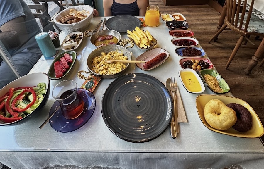 Deniz Nadide DURU BREAKFAST Moda fotoğraf 3