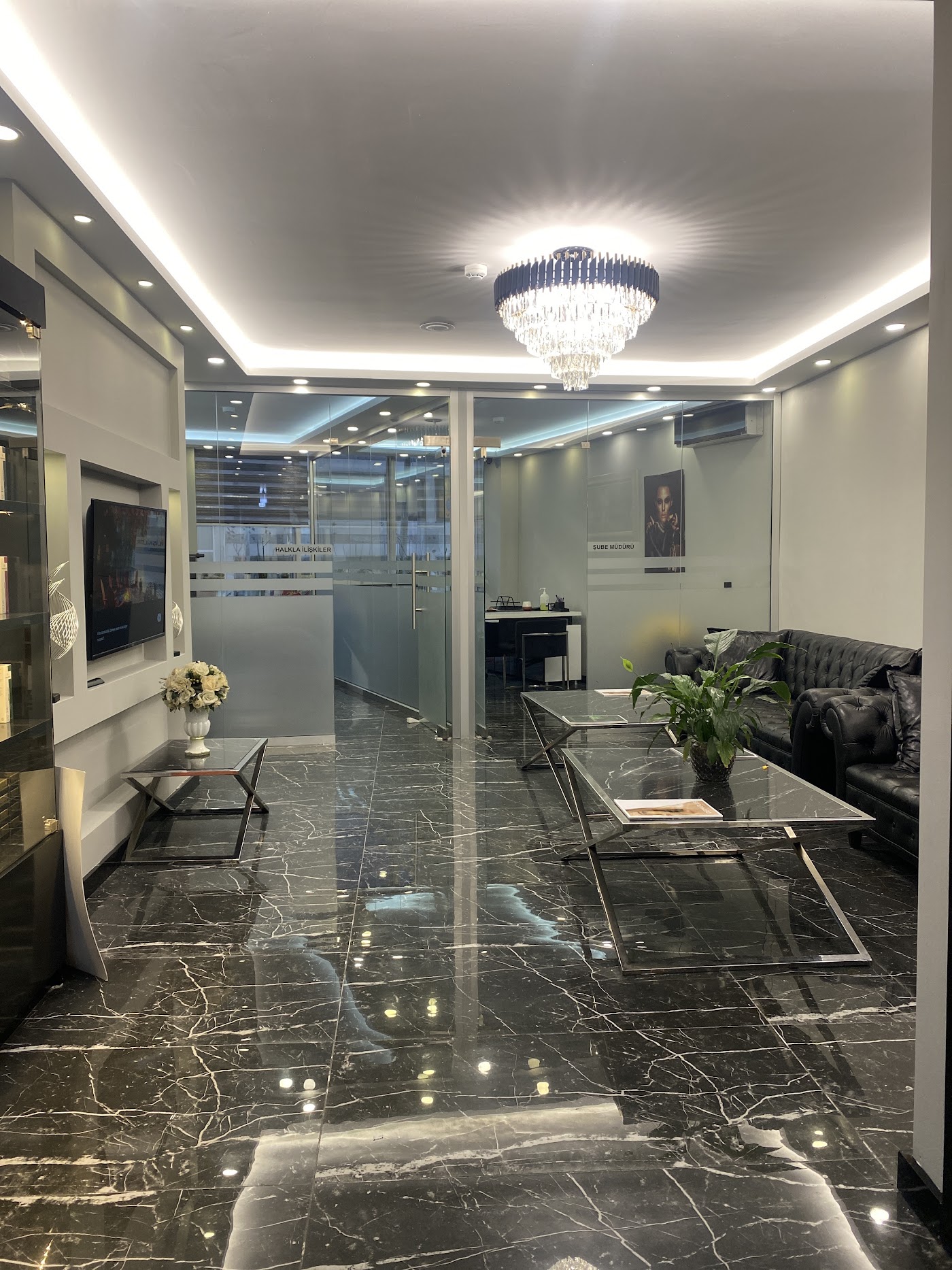 ELİSA WORLD KADIKÖY GÜZELLİK VE BAKIM