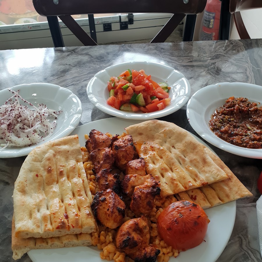 Kadiköy Pide Lahmacun Kebap Salonu fotoğraf 3