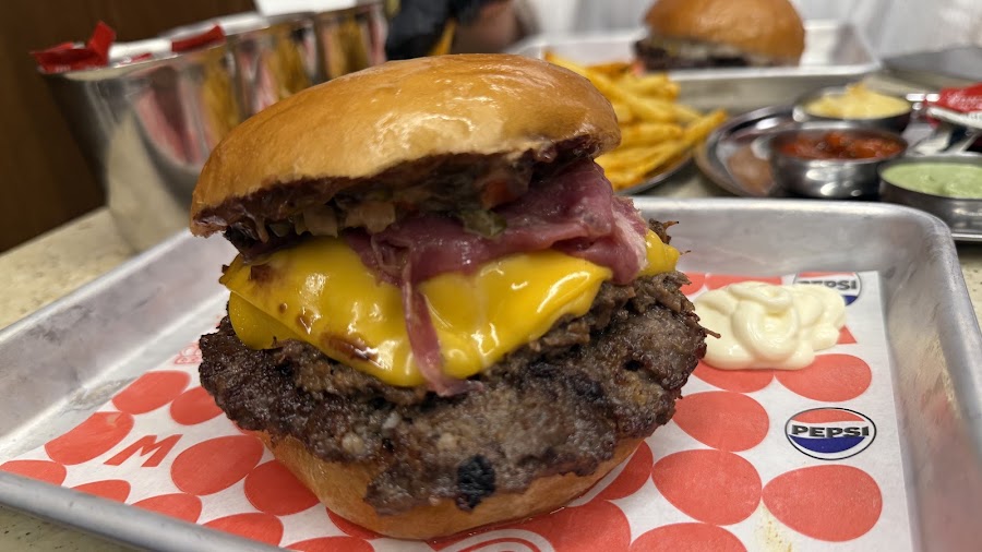 Magnus Handmade Burgers fotoğraf 3