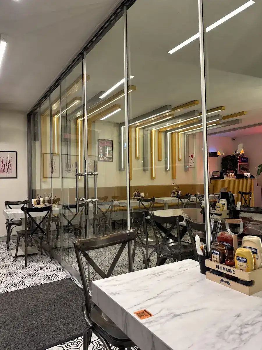 Burger Zoom Kağıthane