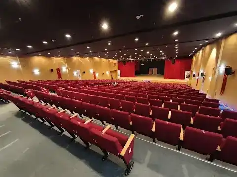 DR. KADİR TOPBAŞ KÜLTÜR SANAT VE BİLGİ MERKEZİ