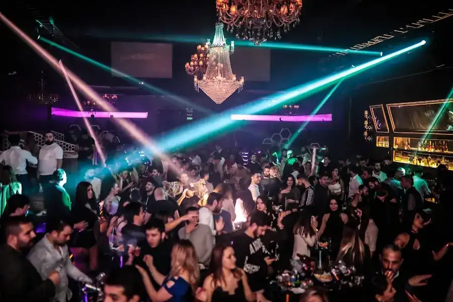 Hovarda Club fotoğraf 2