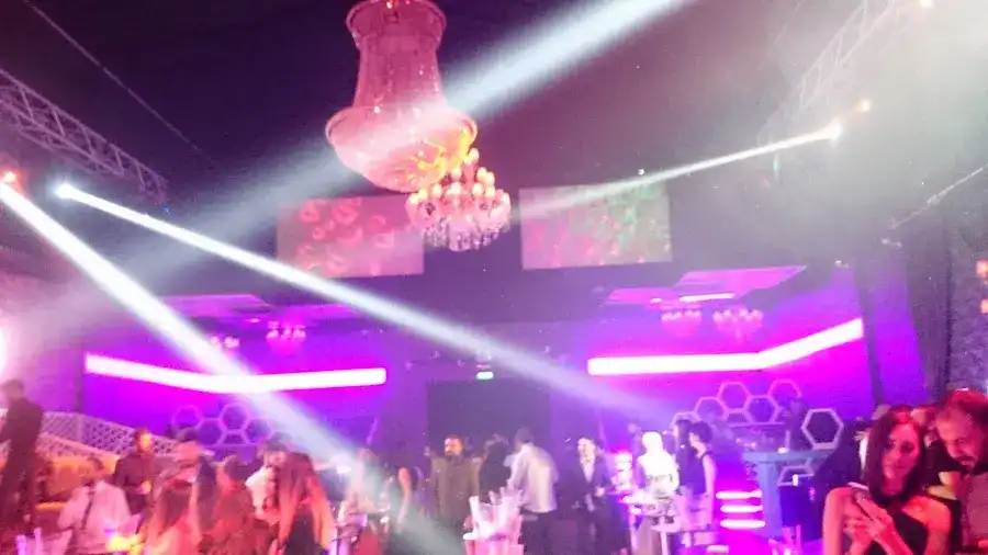 Hovarda Club fotoğraf 3