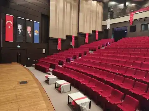 Sultanbeyli Belediyesi Prof. Dr. Necmettin Erbakan Kültür Merkezi
