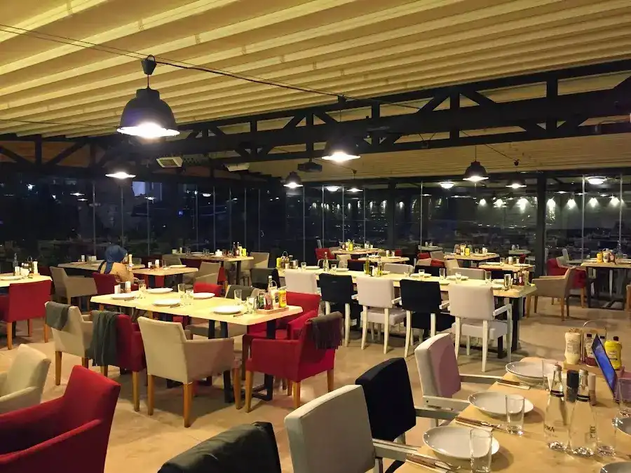 ORA’S STEAK & BURGERS