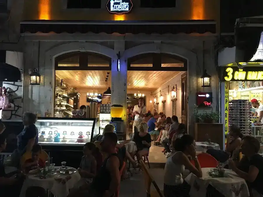 Alaçatı Tatlıcısı İmren
