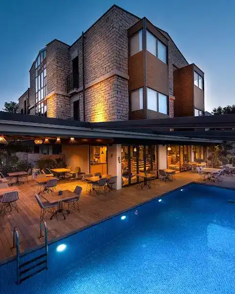 Yer'li Otel Alaçatı