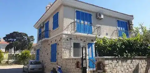 Çat Kapı Butik Hotel (Çiftlikköy)