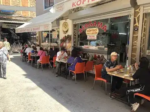İzmir restaurant önerileri: radarımıza giren 4 güçlü seçenek